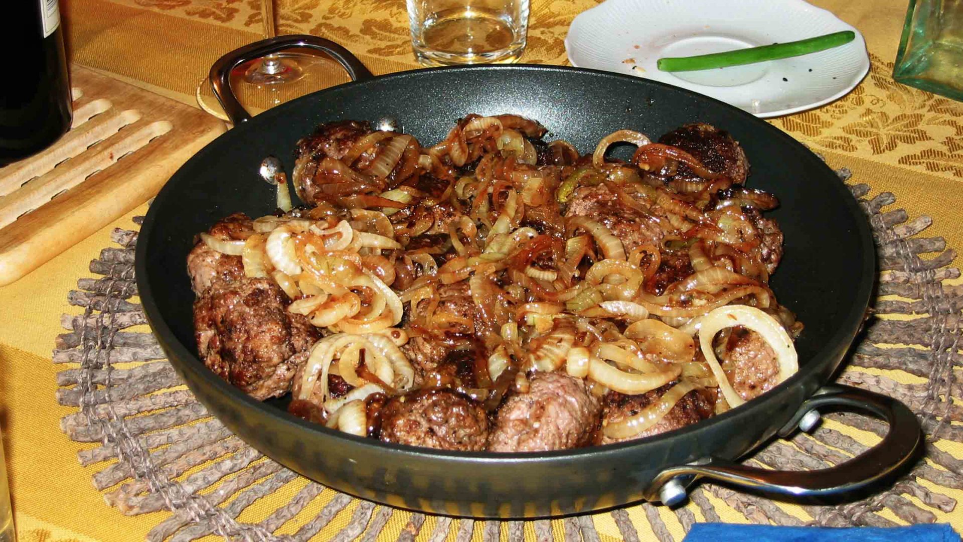 המבורגרצ'יק עם לב חמאה